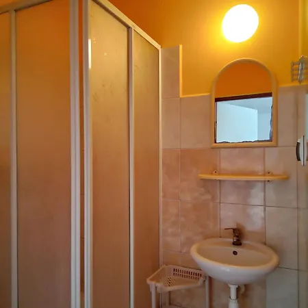 Πανσιόν Grazyna Pobierowo